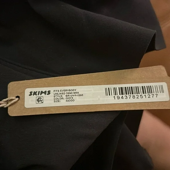 SKIMS (B24) Underwire Bra BR-UWR-2293) NWT size 42DDD - Picture 3 of 3